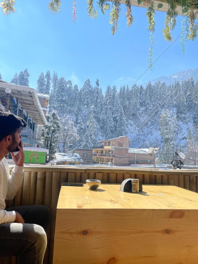 The Mad King'S House & Cafe Hotel Manali  Exterior photo