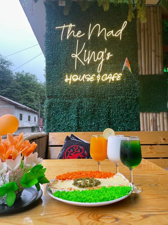 The Mad King'S House & Cafe Hotel Manali  Exterior photo